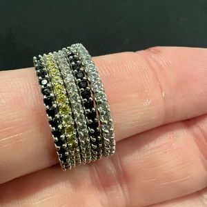 Set of 5 stackable rings